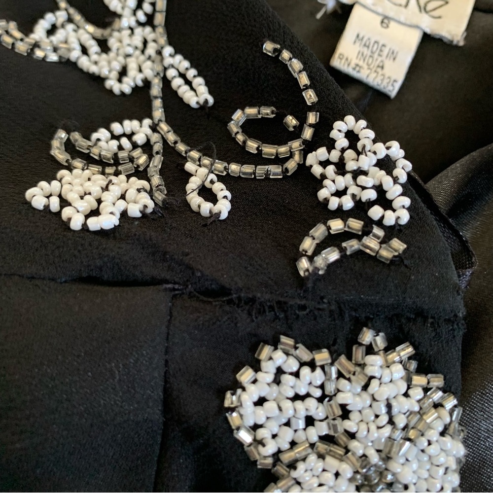 SOLD Stunning Vintage Y2K Asymmetrical Beaded Dress Cache Sz 6 - Picture 14 of 16